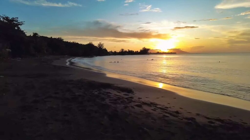 sunset at Lafayette Beach in Tahiti